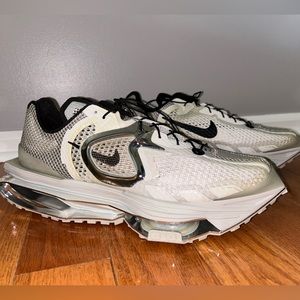 Matthew M. Williams x Zoom 004 ‘Stone’ size M-12